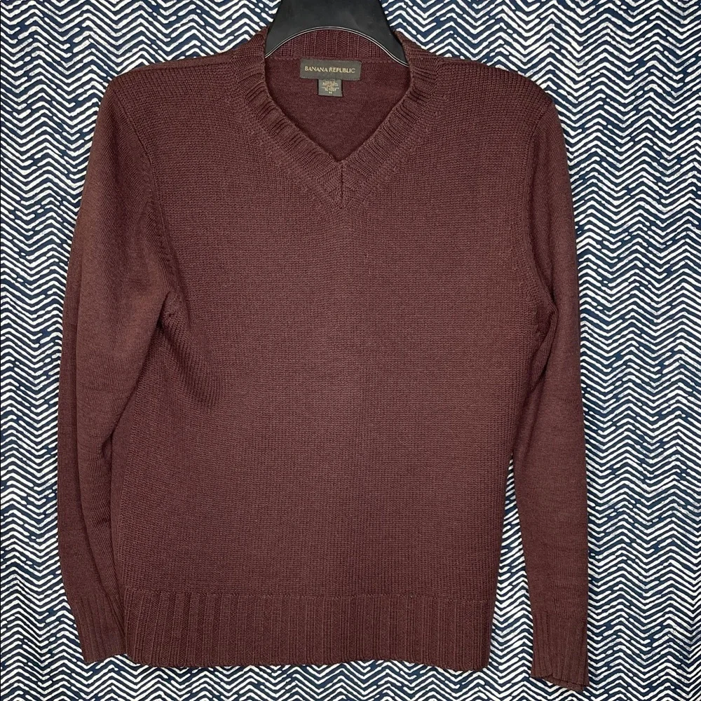 Banana Republic Maroon Wool V-Neck Sweater